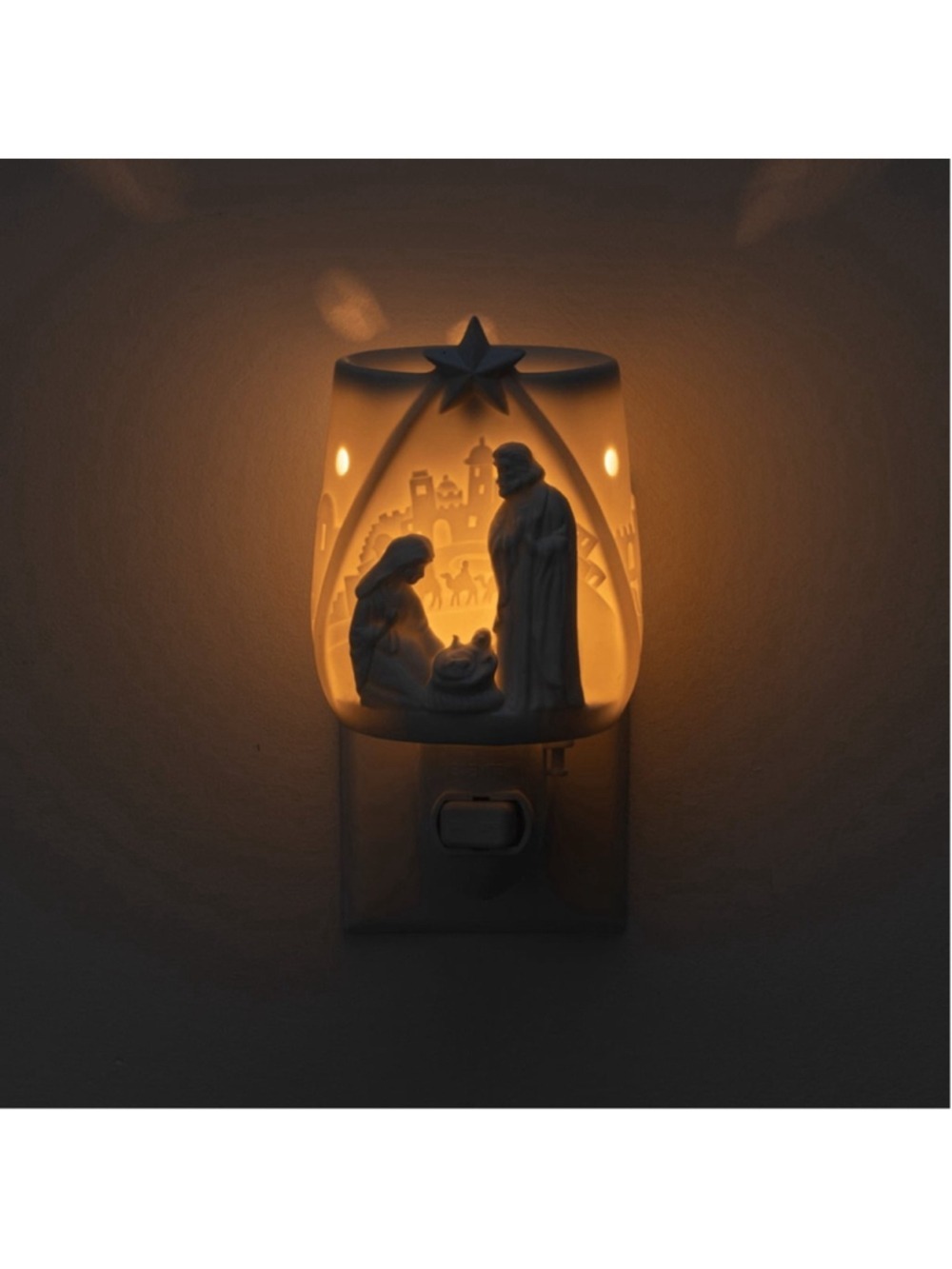 Scentsy “Rejoice” White Nativity Scene Plug-In Wax Warmer NWT - Picture 3 of 8